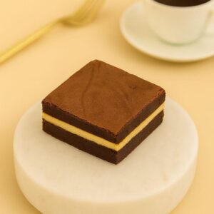 Beyaz çikolatalı brownie